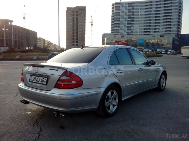 Mercedes E 240 2002, 220,000 km - 2.4 l - Bakı