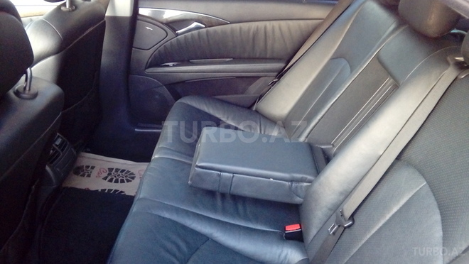Mercedes E 240 2002, 220,000 km - 2.4 l - Bakı
