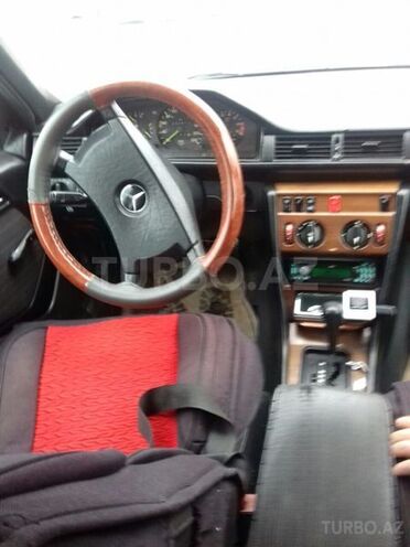 Mercedes B 200 1988, 10,000 km - 0.2 л - Astara