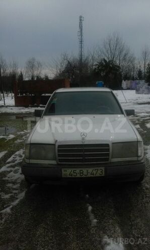 Mercedes B 200 1988, 10,000 km - 0.2 л - Astara