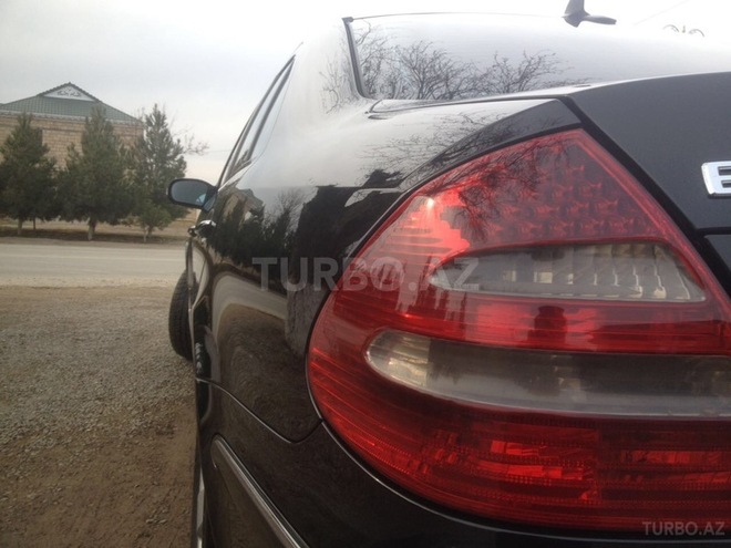 Mercedes E 270 2002, 322,000 km - 2.7 l - 
