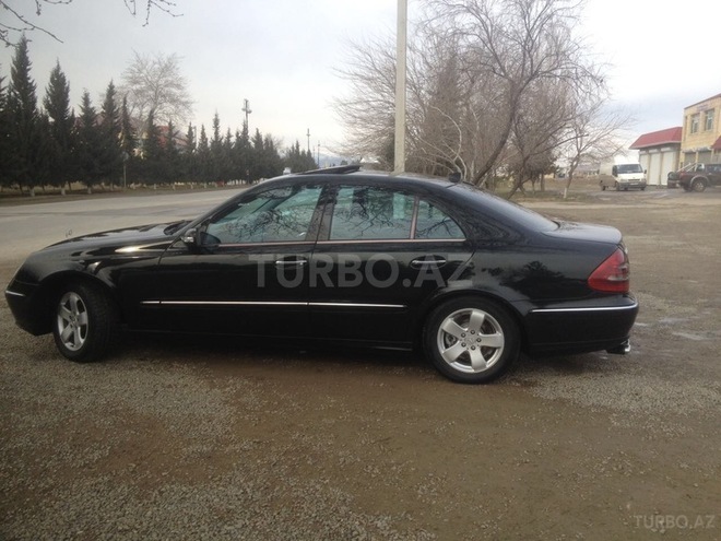 Mercedes E 270 2002, 322,000 km - 2.7 l - 
