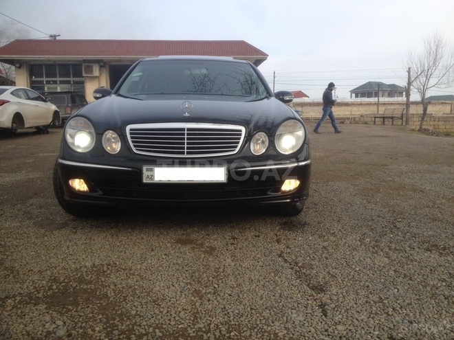 Mercedes E 270 2002, 322,000 km - 2.7 l - 