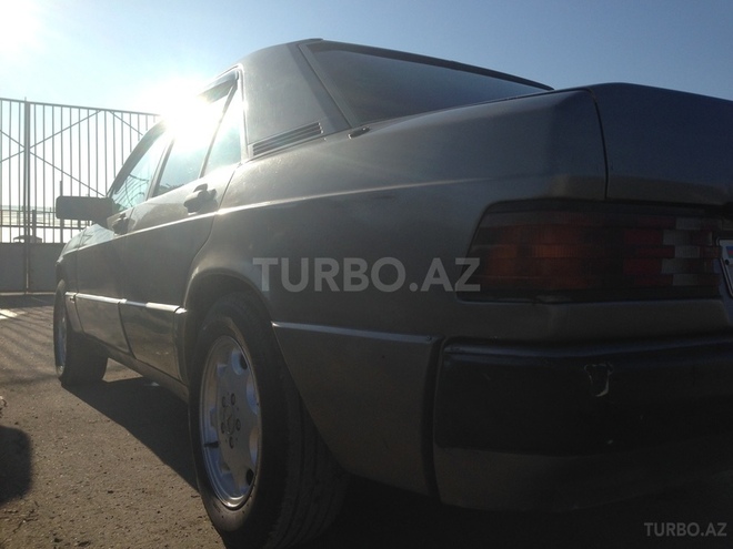 Mercedes 190 1990, 200,000 km - 0.2 l - Bakı