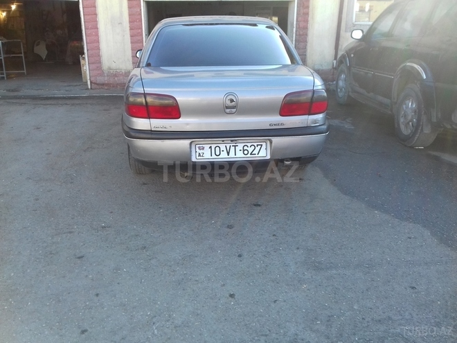 Opel Omega 1995, 200,000 km - 2.0 l - Bakı