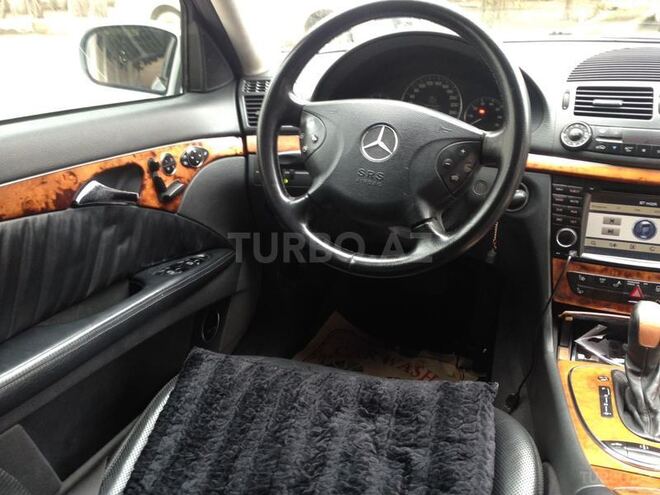 Mercedes E 320 2002, 260,000 km - 3.2 l - Bakı