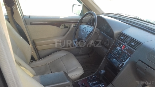 Mercedes C 220 1995, 220,000 km - 2.2 l - Bakı