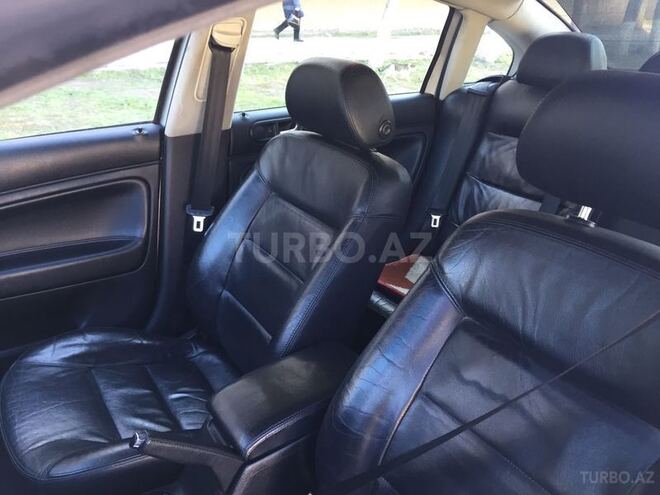 Volkswagen Passat 2002, 280,000 km - 1.8 l - Sumqayıt