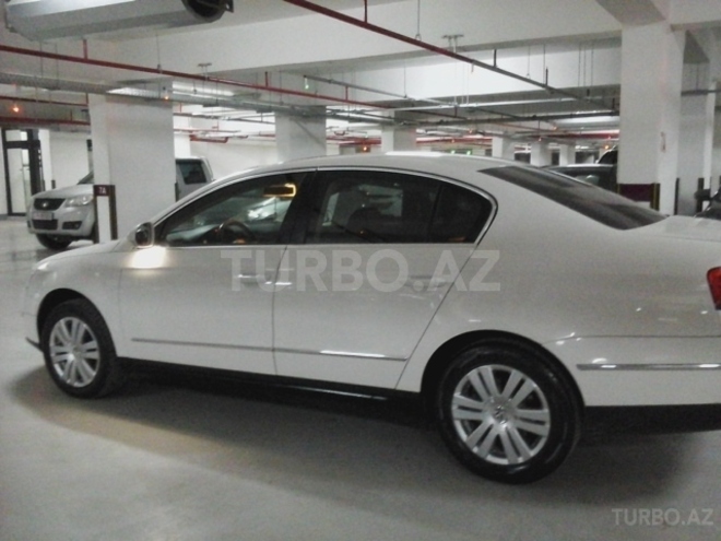 Volkswagen Passat 2010, 105,000 km - 1.8 l - Bakı