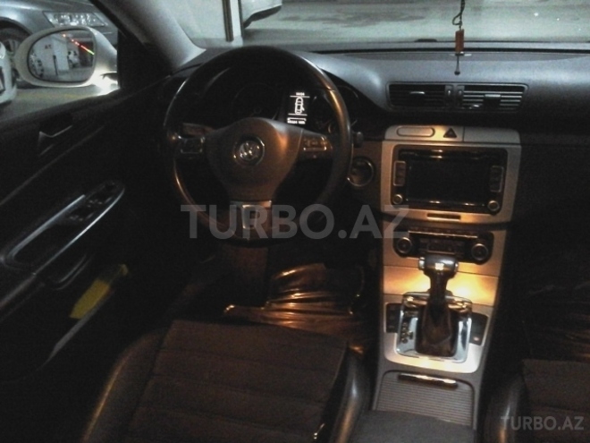 Volkswagen Passat 2010, 105,000 km - 1.8 l - Bakı