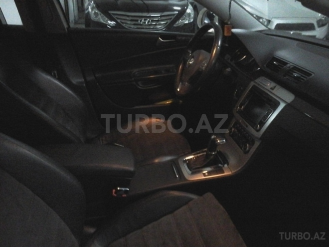 Volkswagen Passat 2010, 105,000 km - 1.8 l - Bakı