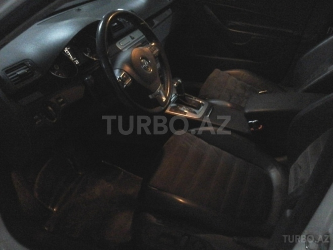 Volkswagen Passat 2010, 105,000 km - 1.8 l - Bakı