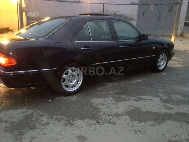 Mercedes E 230 1996, 252,000 km - 2.3 l - Bakı