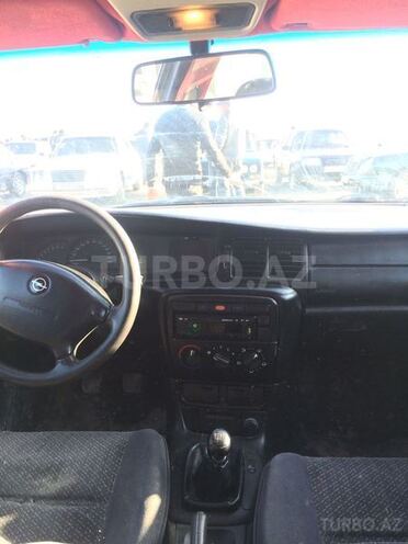 Opel Vectra 1997, 199,700 km - 1.6 l - Sumqayıt