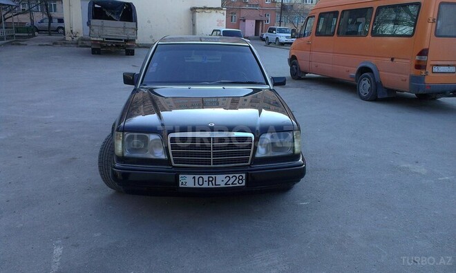 Mercedes E 220 1994, 450,000 km - 2.2 l - Bakı