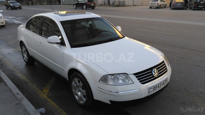 Volkswagen Passat 2004, 122,000 km - 1.8 l - Bakı