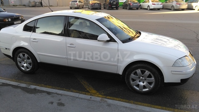 Volkswagen Passat 2004, 122,000 km - 1.8 l - Bakı