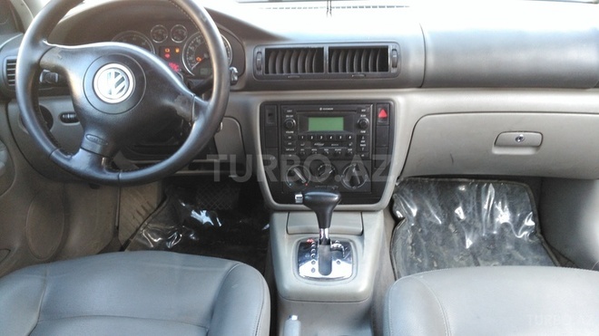 Volkswagen Passat 2004, 122,000 km - 1.8 l - Bakı