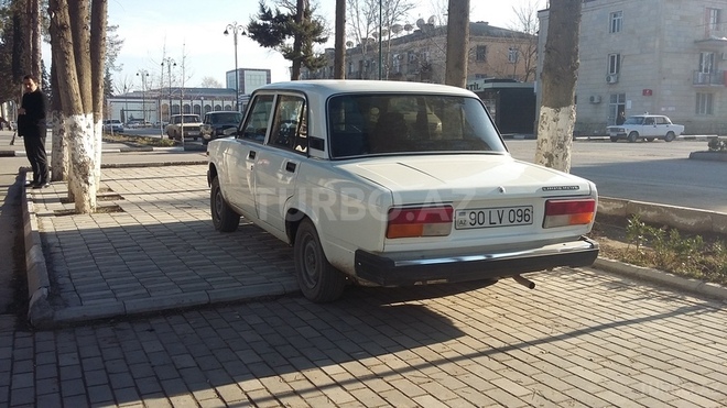 LADA (VAZ) 2107 2011, 55,000 km - 1.6 l - İmişli