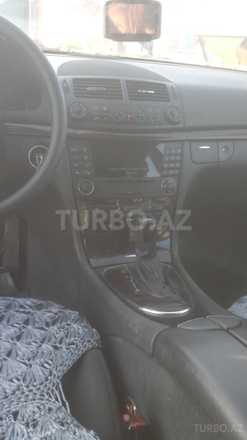 Mercedes E 220 2006, 300,000 km - 2.2 l - Saatlı