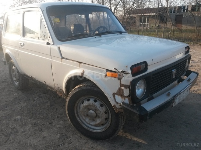 LADA (VAZ) Niva 1994, 150,000 km - 1.6 l - Saatlı
