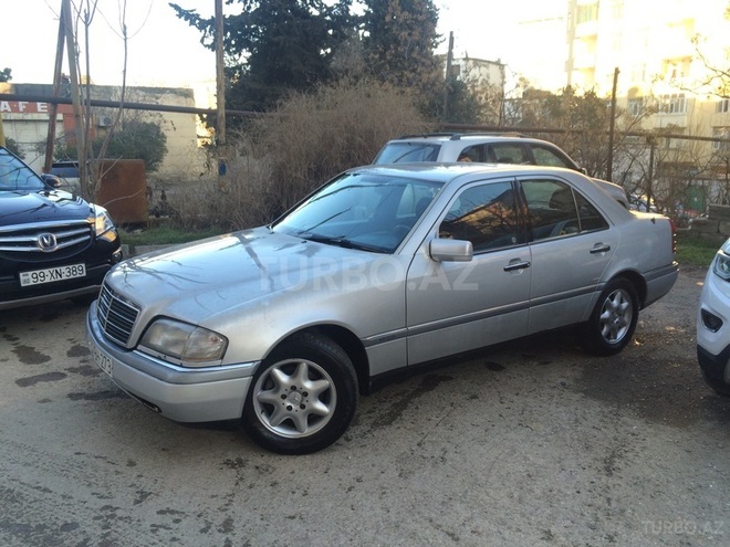 Mercedes C 220 1993, 276,550 km - 2.2 l - Bakı