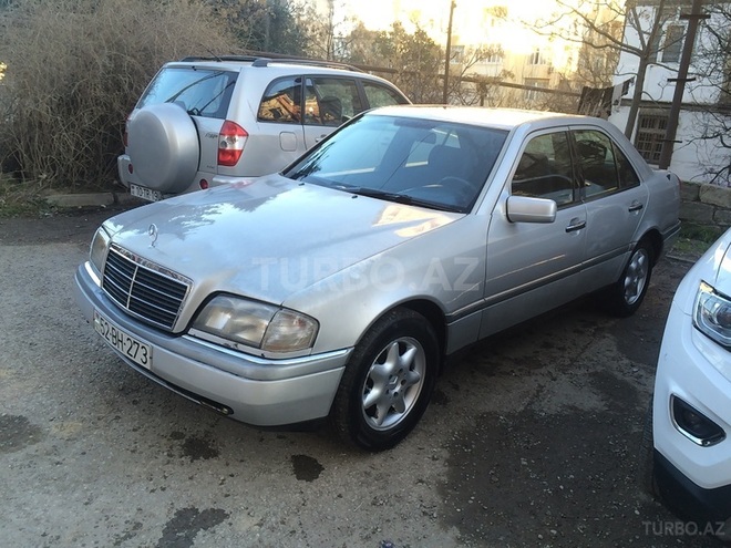 Mercedes C 220 1993, 276,550 km - 2.2 l - Bakı