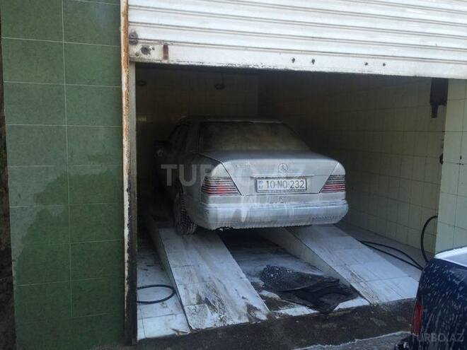 Mercedes E 220 1994, 390,600 km - 2.2 l - Bakı