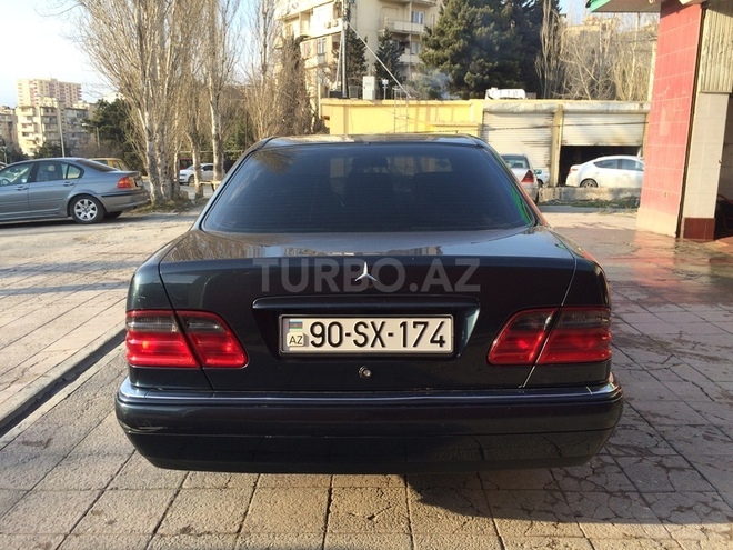 Mercedes E 240 1999, 364,000 km - 2.4 l - Bakı