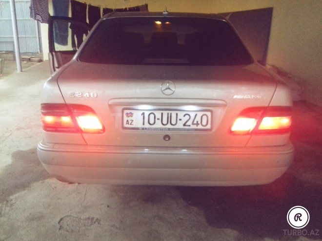 Mercedes E 240 1998, 220,000 km - 2.4 л - Bakı