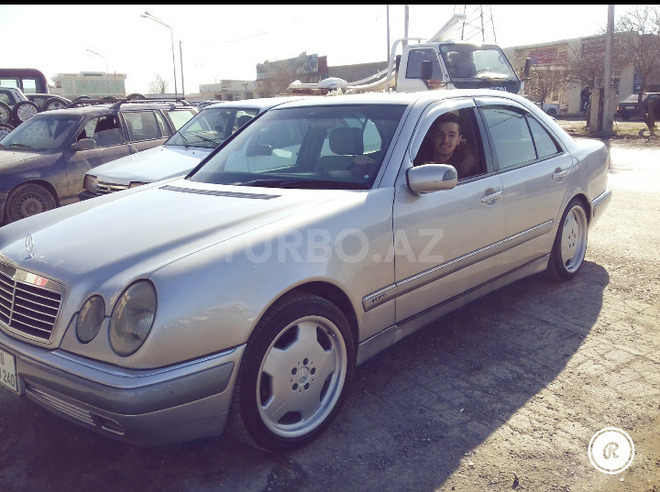 Mercedes E 240 1998, 220,000 km - 2.4 л - Bakı