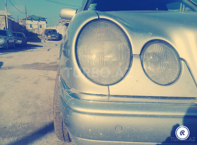 Mercedes E 240 1998, 220,000 km - 2.4 л - Bakı