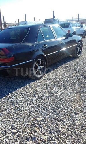 Mercedes C 220 1995, 180,656 km - 2.2 l - Gəncə