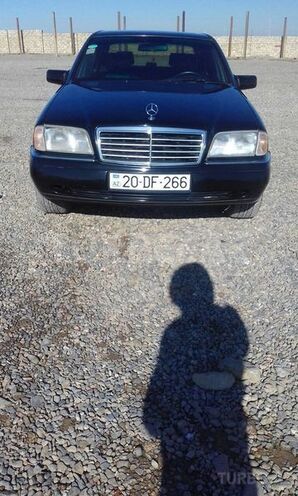 Mercedes C 220 1995, 180,656 km - 2.2 l - Gəncə