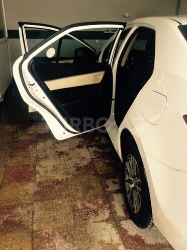 Toyota Corolla 2014, 100 km - 16.0 l - Bakı