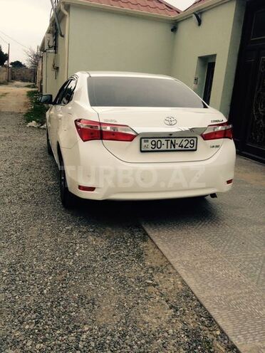 Toyota Corolla 2014, 100 km - 16.0 l - Bakı