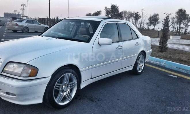 Mercedes C 230 2000, 232,580 km - 0.3 l - Sumqayıt