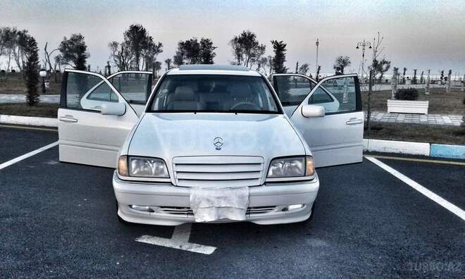 Mercedes C 230 2000, 232,580 km - 0.3 l - Sumqayıt