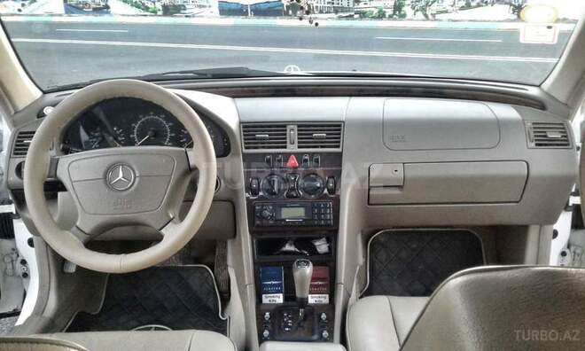 Mercedes C 230 2000, 232,580 km - 0.3 l - Sumqayıt