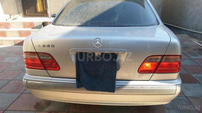 Mercedes E 240 2000, 99,986 km - 2.6 l - Bakı