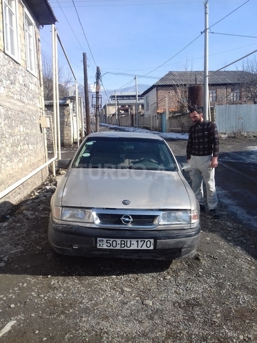 Opel Vectra 1992, 116,000 km - 1.6 л - İsmayıllı