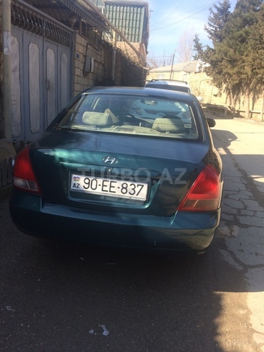 Hyundai Elantra 2001, 240,000 km - 2.0 l - Bakı