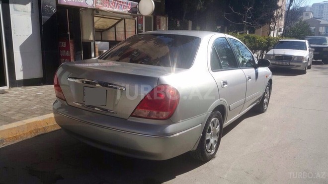Nissan Sunny 2004, 181,000 km - 1.3 l - Bakı