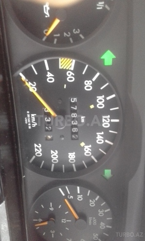 Mercedes 190 1991, 578,362 km - 0.8 l - Beyləqan