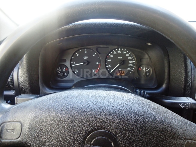 Opel Astra 1999, 197,148 km - 2.0 l - Bakı