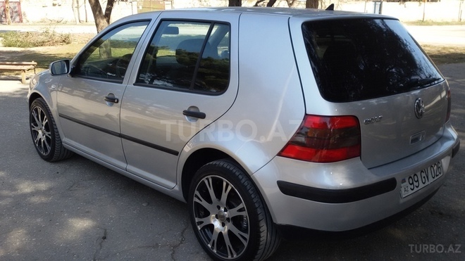 Volkswagen Golf 2002, 160,000 km - 1.6 l - Sumqayıt
