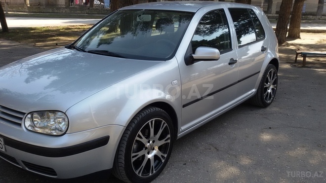 Volkswagen Golf 2002, 160,000 km - 1.6 l - Sumqayıt