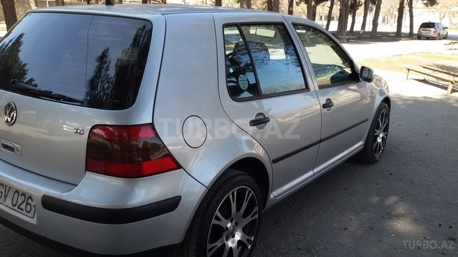 Volkswagen Golf 2002, 160,000 km - 1.6 l - Sumqayıt