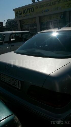 Mercedes E 270 2001, 280,000 km - 2.7 l - Bakı
