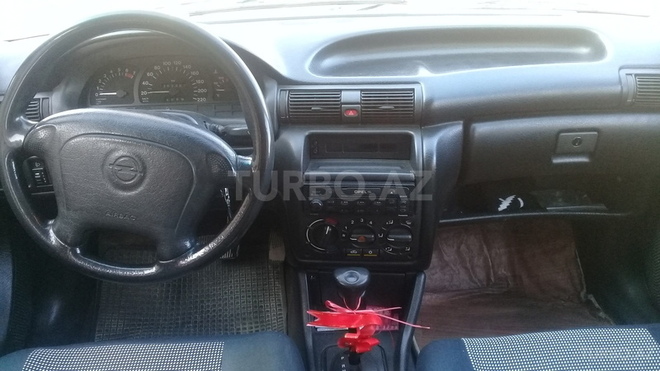 Opel Astra 1994, 363,282 km - 2.0 l - Bakı